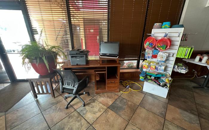 Hotel Red Rose by Townhouse Covington I-64