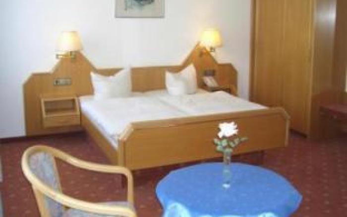 Eden Hotel