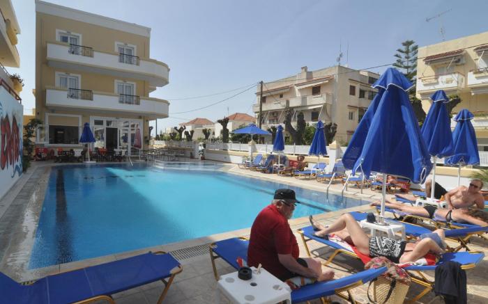 Erato Studios & Apartments