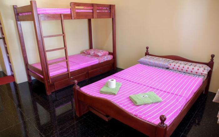 Luzmin BH - Pink House