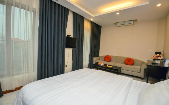 OYO 779 Aisha Hotel and Apartment