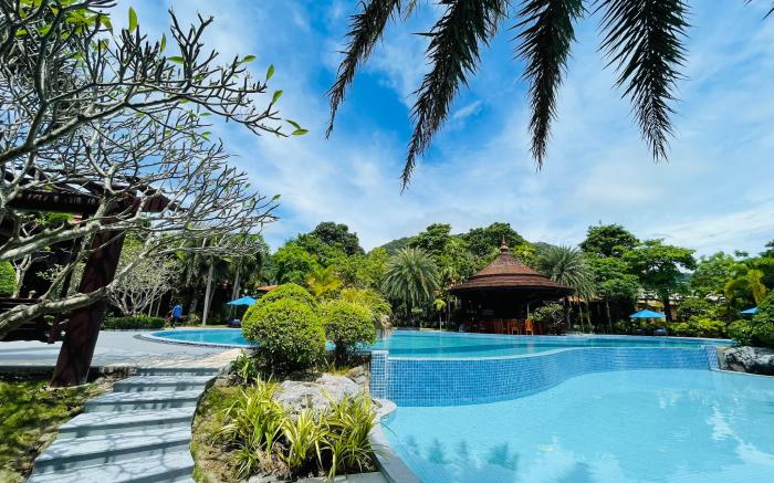 Try Palace Resort and Spa