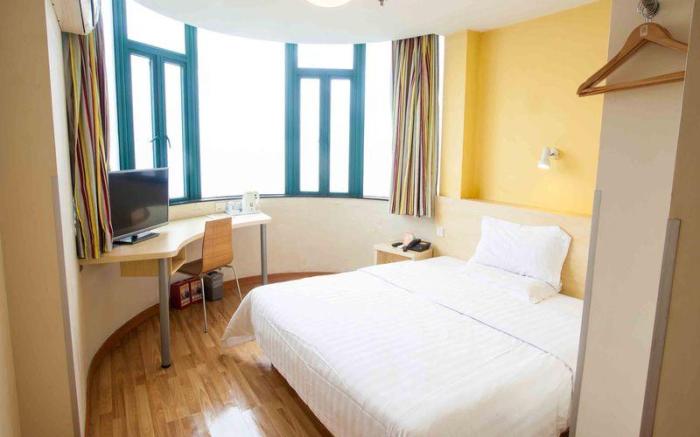 7 Days Inn 261 Shijiazhuang Railway Station West Square