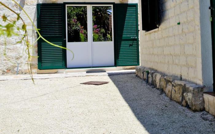 Garden Apartment Hotel Split