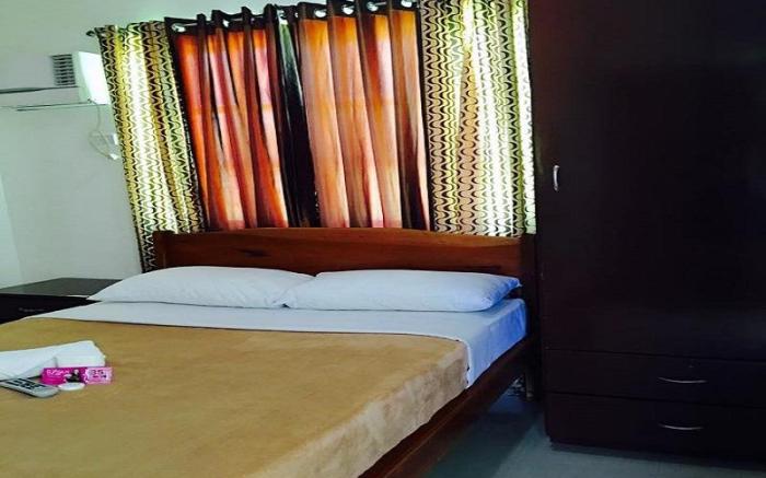 S-E Hotel and Residence