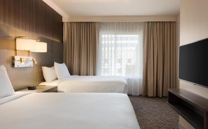 Embassy Suites by Hilton The Woodlands at Hughes landing