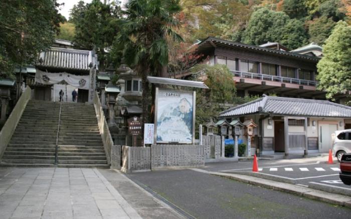 Shiroyama Ryokan