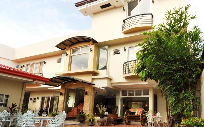 Harbour Gardens Tourist Inn