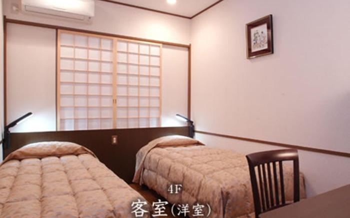 Yokohama Minato Mirai Manyo Club