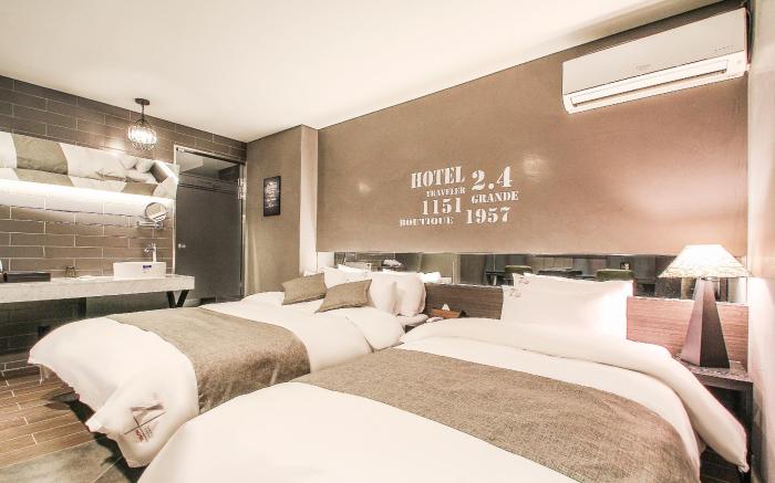 Hotel 2.4