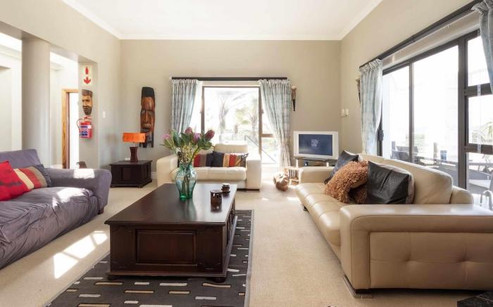 Fly me to the moon guest house