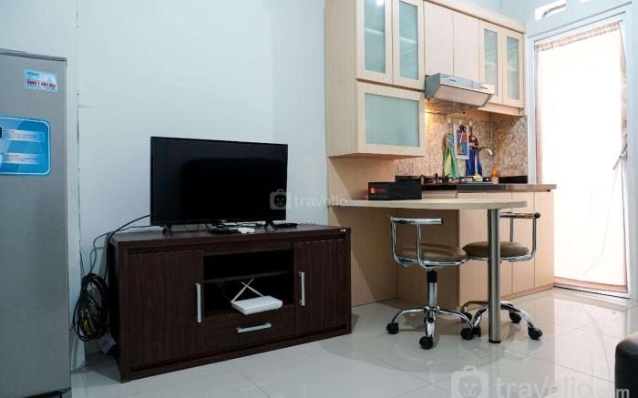 Tranquil Green Pramuka 2BR Apartment By Travelio