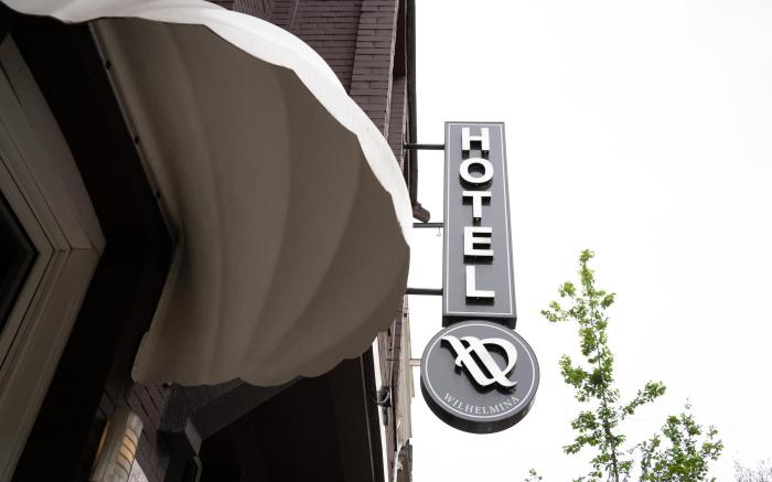 Aadam Wilhelmina Hotel