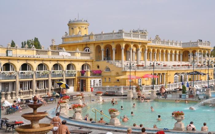 Di Verdi Imperial Hotel