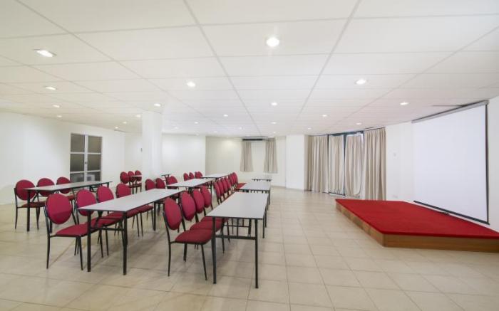 Golden View Serviced Apartments