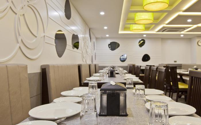 Hotel Sifat International