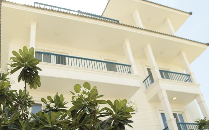 Cavilla Hotel & Apartment