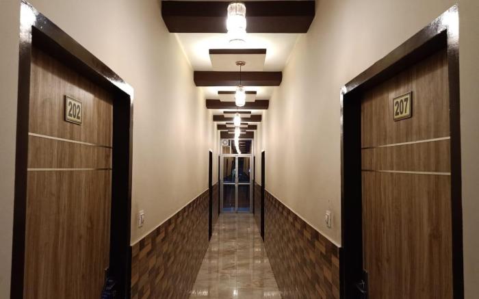Maan Hotel and Restaurant