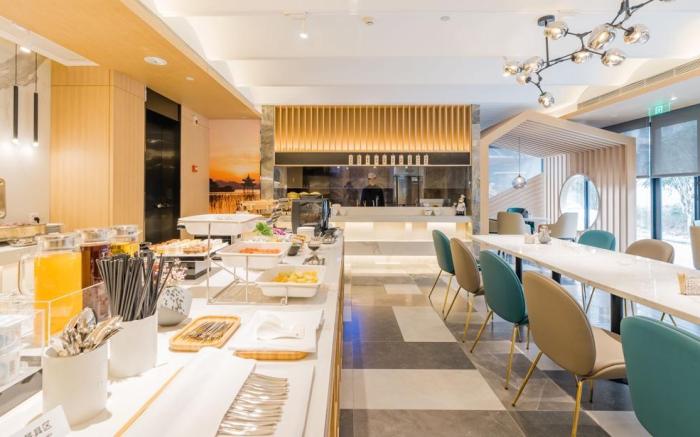 Atour Hotel Hangzhou Huajiachi Fengqi Dong Road