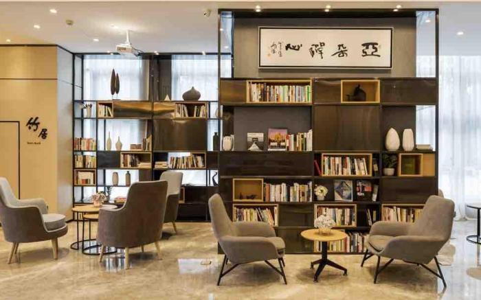 Atour Hotel Lianyungang Shidai Square