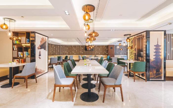 Atour Hotel Shanghai New International Expo Center Longyang Road