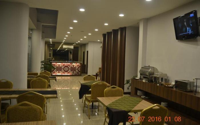 J Hotel Medan