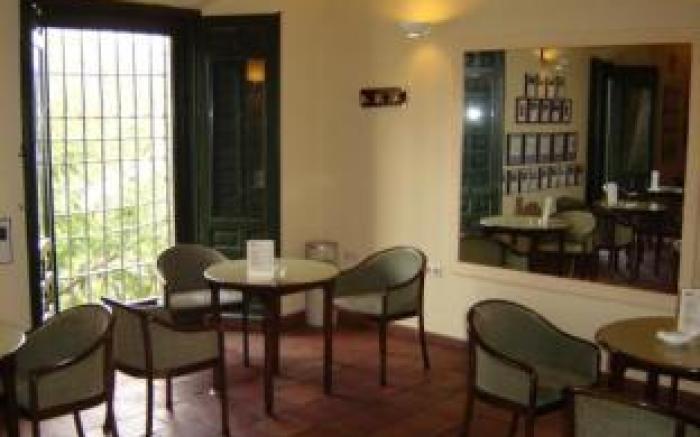 Hotel Leonor de Aquitania