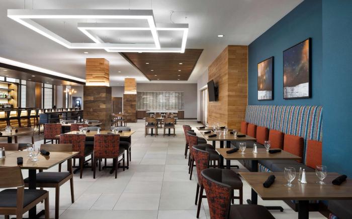 Hilton Garden Inn Milwaukee Brookfield Conference Center