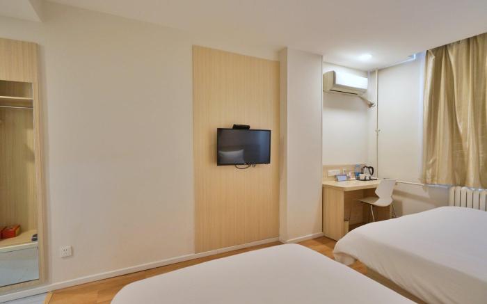 Hanting Hotel Xi'an Taibai Nan Road Metro Station