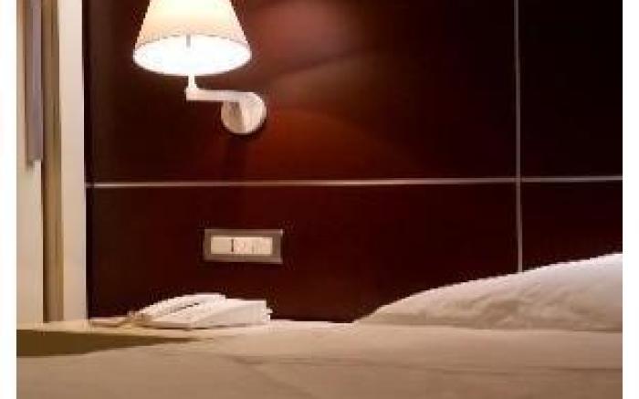 Home Club Suite Hotel