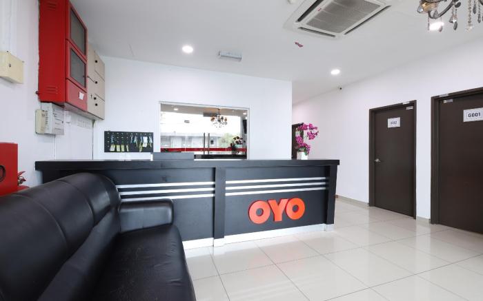 OYO 89497 Dream Nur Hotel