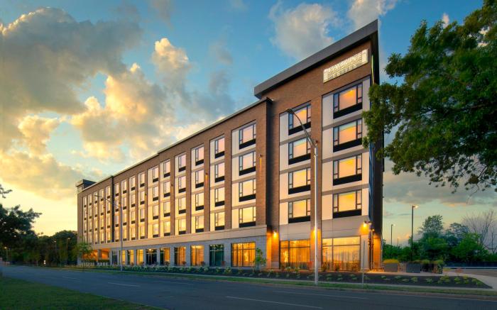 Holiday Inn Express Boston Logan Airport - Revere By IHG