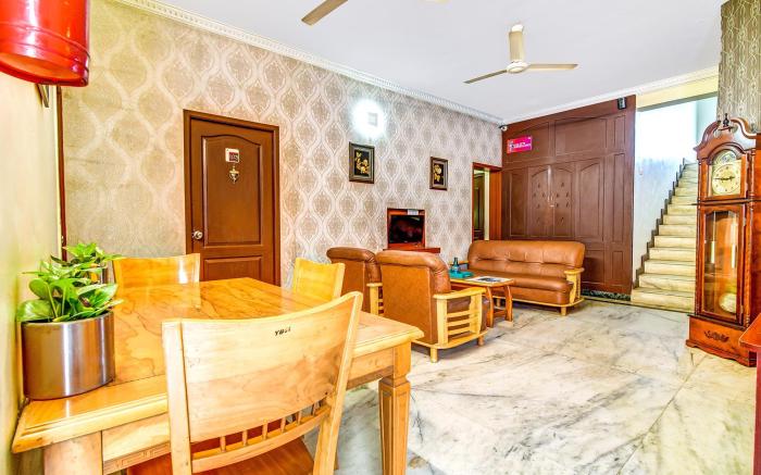 FabExpress Nestlay Rooms, 100M From Velammal Hall, Moggappair