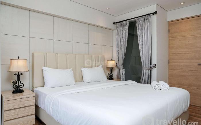 Stunning 2BR Loft at Maqna Residence By Travelio