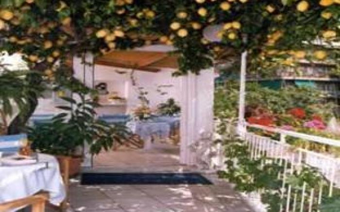 Maison Raphael