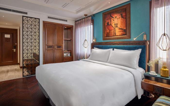 Peridot Grand Luxury Boutique Hotel