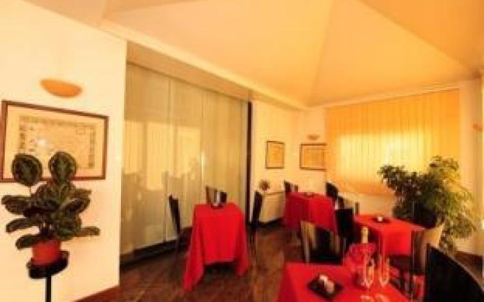 Kristall Hotel