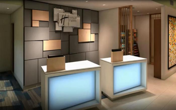 Holiday Inn Express & Suites Brentwood By IHG