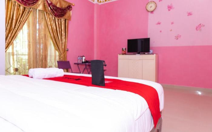 RedDoorz Premium @ Sea Residence Manado