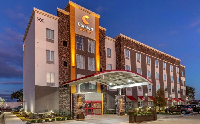 Comfort Suites