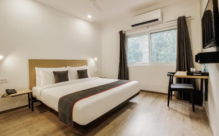 Super Townhouse 359 Begumpet Near Hyderabad Central