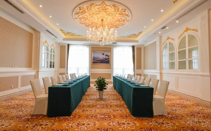 Qingdao Jinshi International Hotel