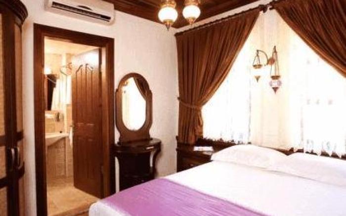 Cicerone Lodge Hotel