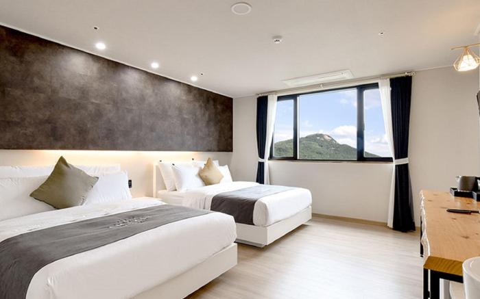CM Park Hotel