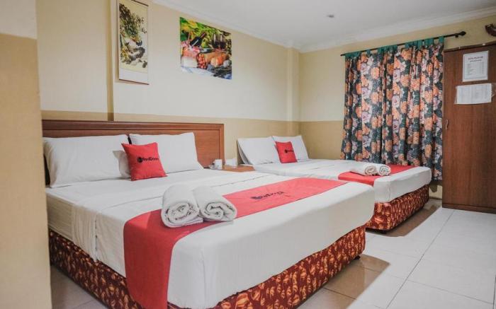 RedDoorz near Nagoya Hill Mall Batam 5