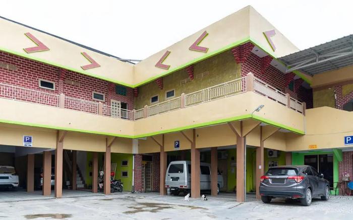 RedDoorz Syariah near Jalan A Yani KM 8 Citraland