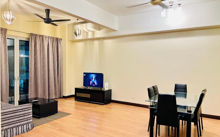 Family 2 Bedroom apartment with Balcony @ Regalia