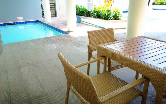 MRocio 1725 Condo Unit at One Spatial Iloilo(4pax)