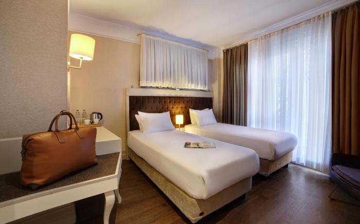 Faros Old City Hotel