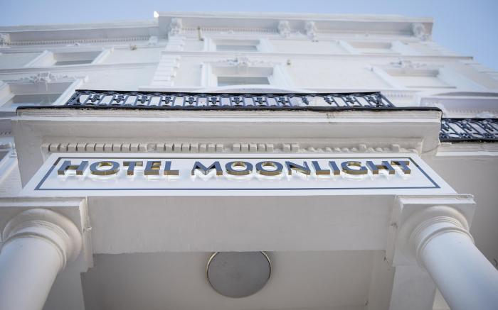 Hotel Moonlight